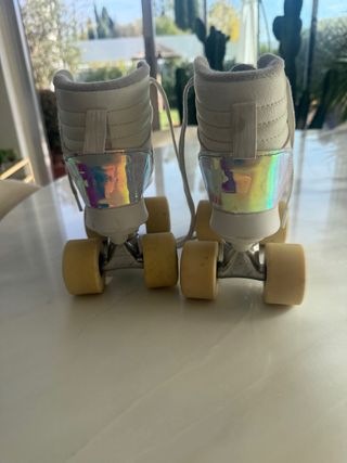 Patines de 4 ruedas blancos