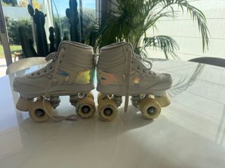 Patines de 4 ruedas blancos