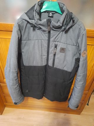 Chaqueta Boriken invierno gris y negra..