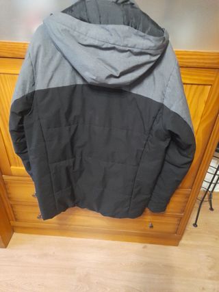 Chaqueta Boriken invierno gris y negra..