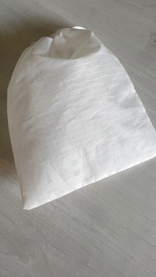 Pulsera Bimba y Lola dorada con blanco