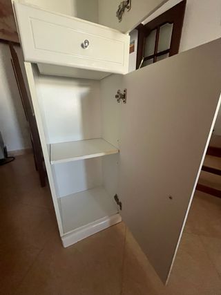 Mueble auxiliar alto blanco