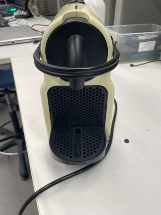 Cafetera Nespresso Delonghi inissia para piezas