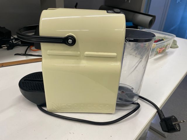 Cafetera Nespresso Delonghi inissia para piezas