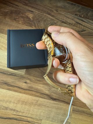 Reloj Boss Dorado y Negro