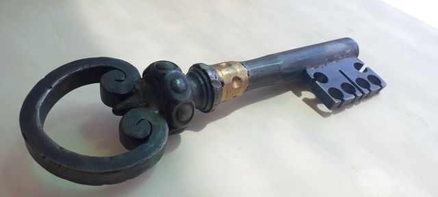 Llave antigua hierro forja gran tamaño
