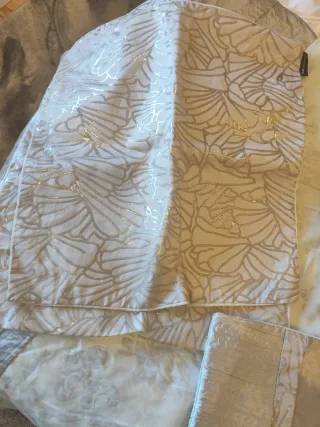 Colcha y funda cojín Pablo Paniker