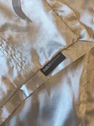 Colcha y funda cojín Pablo Paniker