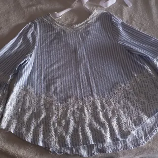 Blusa ZARA Rayas Encaje Talla M