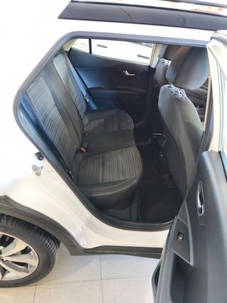 KIA Stonic 2023💥Desde 250€ al mes ¡sin entrada!🚗