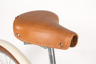 Sillín Clásico Victoria Miel con Muelles