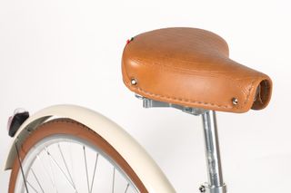 Sillín Clásico Victoria Miel con Muelles