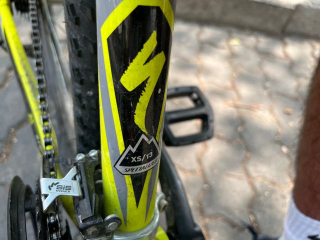 Bicicleta Specialized Hardrock V 650b