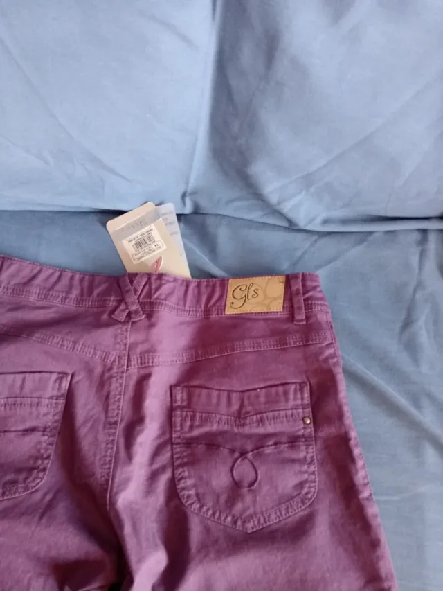 Pantalón morado