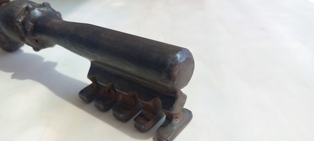 Llave Antigua Hierro Forja Grande