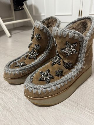 Botines Mou Eskimo con estrellas Strass.