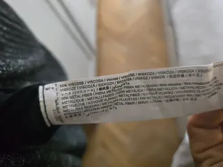 Vestido de fiesta plateado y negro