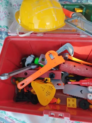 Caja de herramientas de juguete