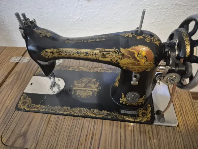 Máquina de coser Singer antigua