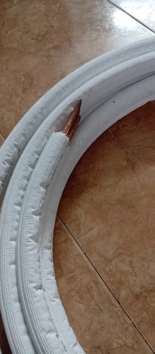 Tubo de cobre aislado