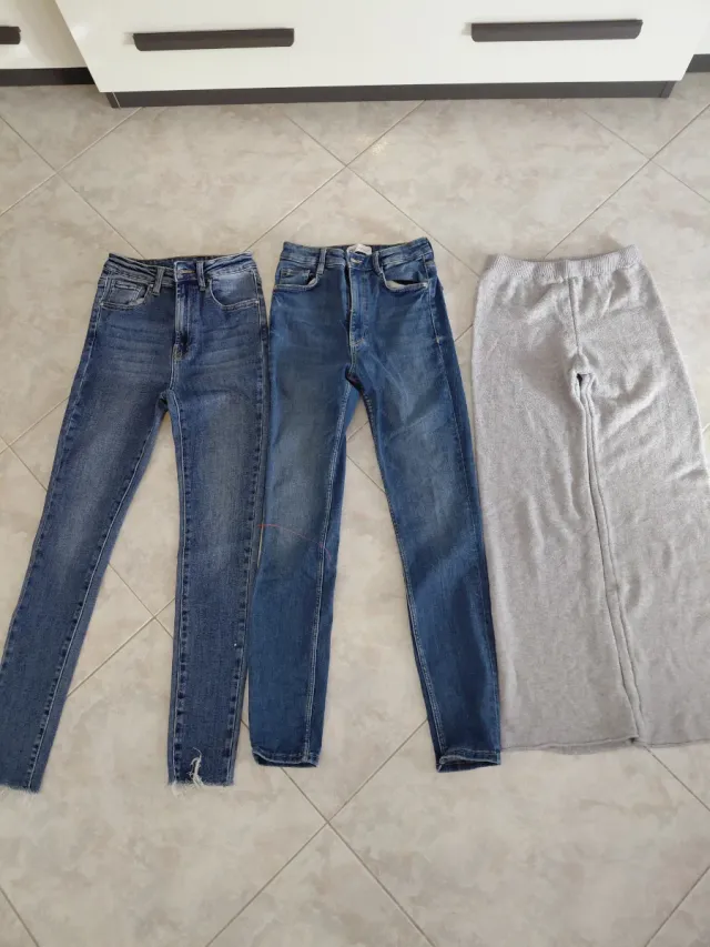 Set 2 pantaloni jeans + 1 grigio tg XS