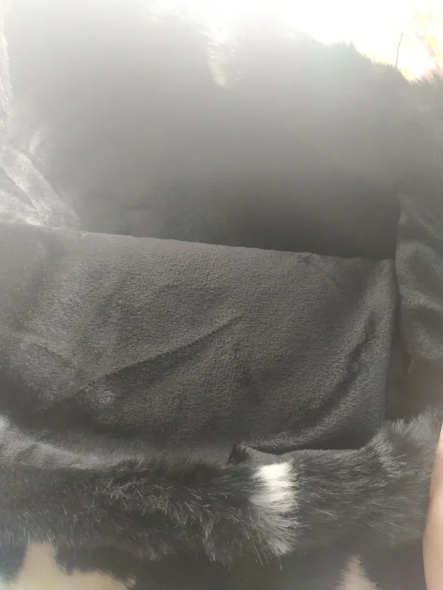 Cuello de pelo con estrellas