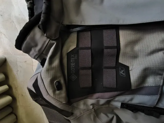 Chaqueta Klim Badlands Pro Goretex Moto