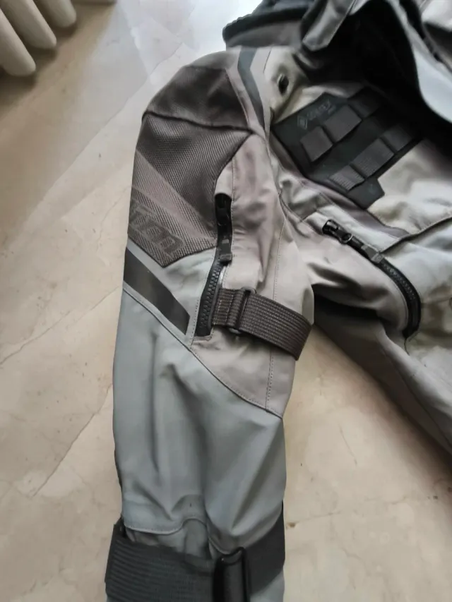 Chaqueta Klim Badlands Pro Goretex Moto