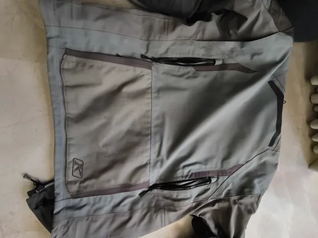 Chaqueta Klim Badlands Pro Goretex Moto