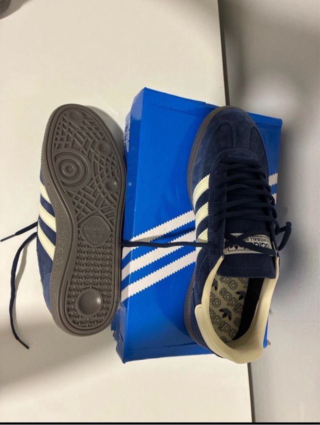 Adidas Spezial Azul y Beige