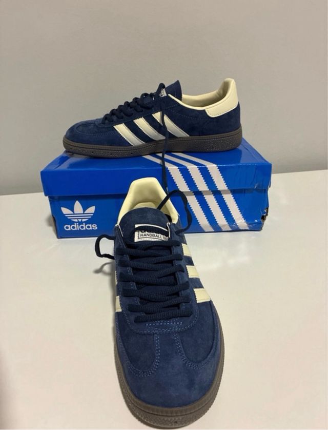 Adidas Spezial Azul y Beige