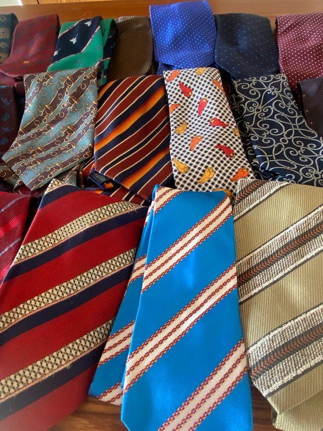 Lote 21 corbatas