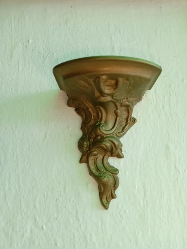 Altar expositor latón figuras religiosas