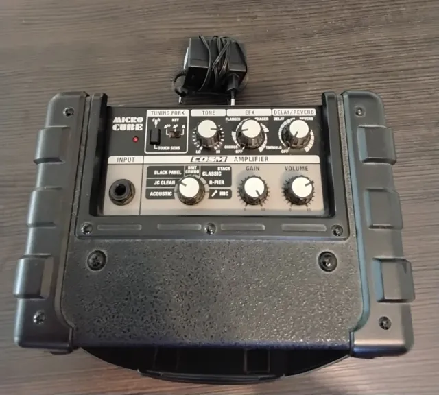Roland Micro Cube Amplificatore Chitarra