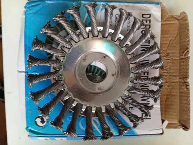 Cabezal desbrozadora metálico