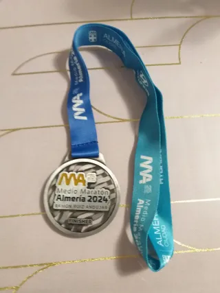 Medalla Media Maratón Almería 2024