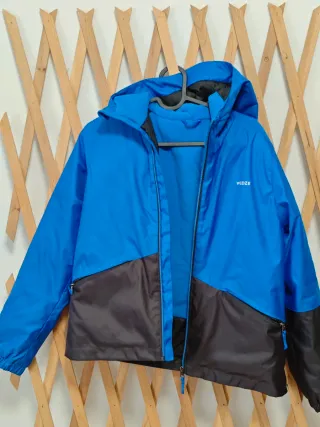 Chaqueta de nieve Decathlon Wedze azul y negra tal