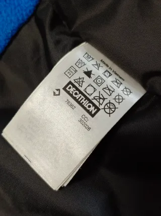 Chaqueta de nieve Decathlon Wedze azul y negra tal