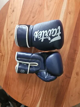 Guantes Muay Thai / Kickboxing / Boxeo Fairtex 16o