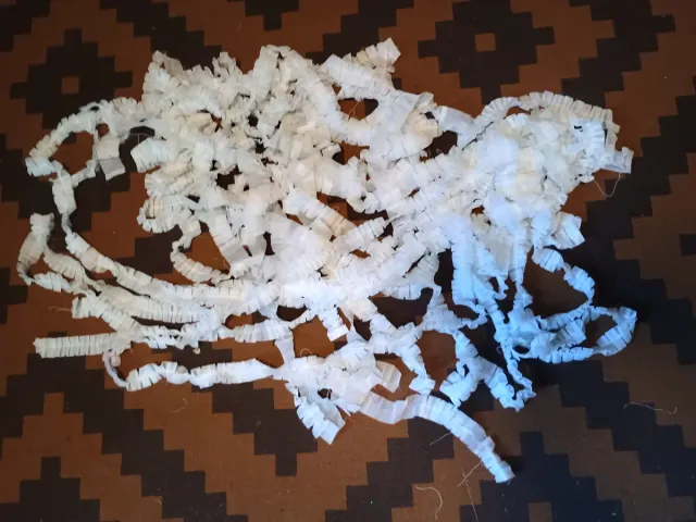 Cinta blanca plisada