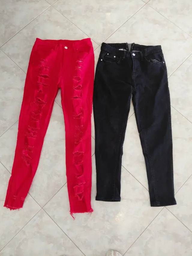 Pantaloni ragazza strappati tg M