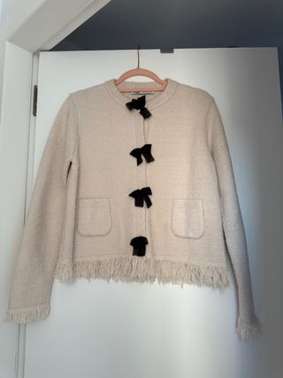 Chaqueta Zara Tweed con Lazos Negros