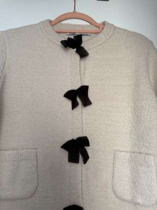 Chaqueta Zara Tweed con Lazos Negros