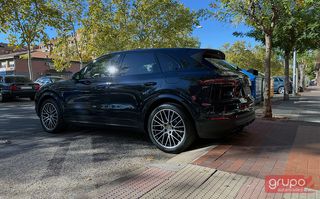PORSCHE Cayenne EHybrid Platinum Edition