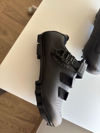 Zapatillas Ciclismo SPEED Negras.