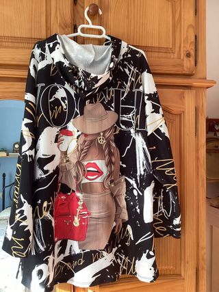 Chaqueta con estampado abstracto, con etiqueta .