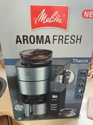 Cafetera de goteo con molinillo de grano