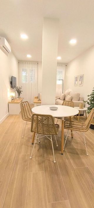 Piso en alquiler en Los Remedios en Sevilla