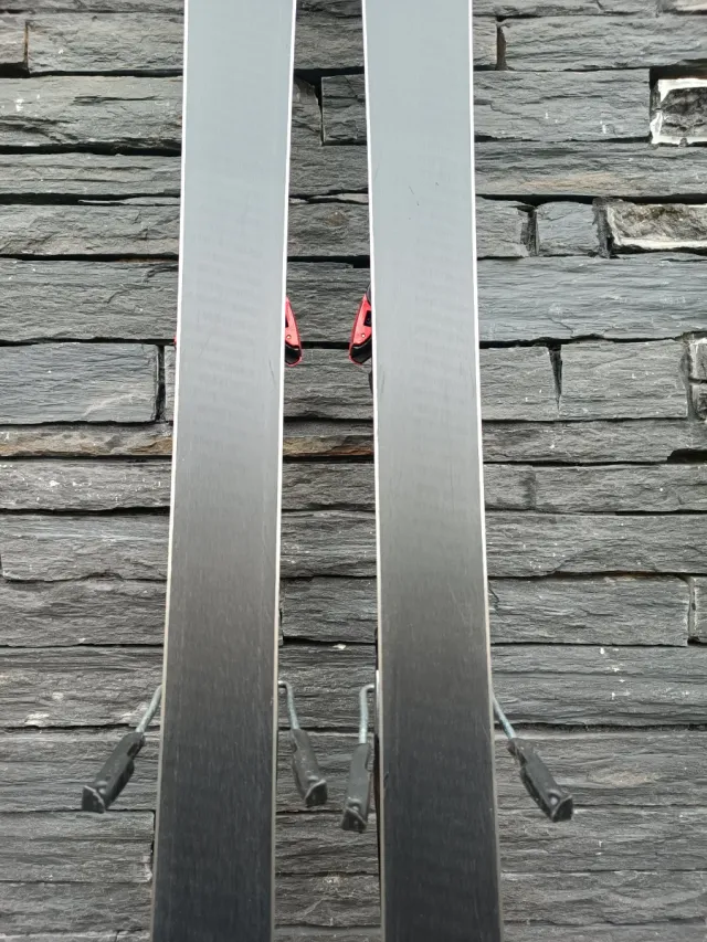 Esquís Salomon Streetracer 10