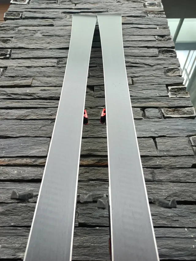 Esquís Salomon Streetracer 10